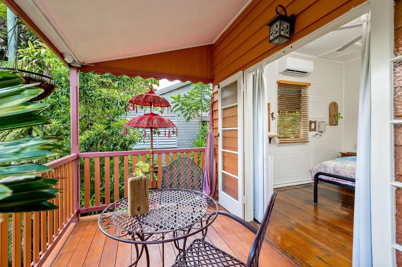 Travellers Oasis Hostel Cairns