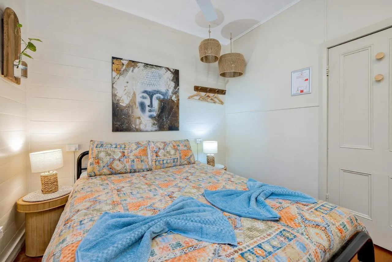 Travellers Oasis Hostel Cairns 0*,