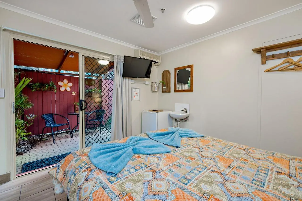 Travellers Oasis Hostel Cairns