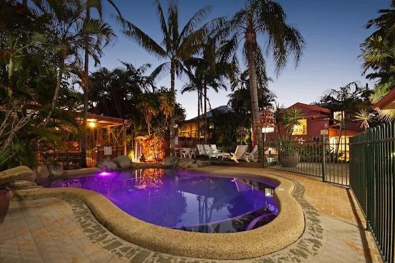 Travellers Oasis Hostel Cairns