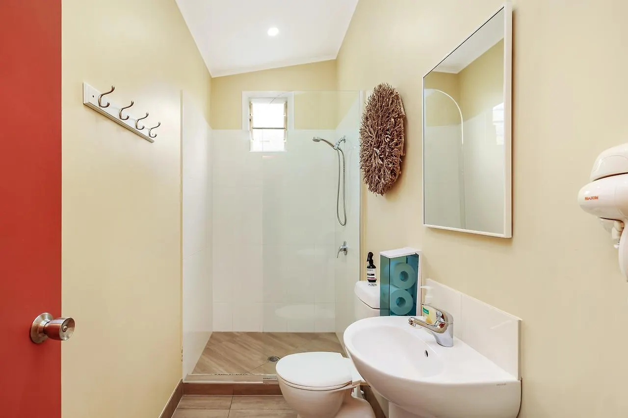 Travellers Oasis Hostel Cairns
