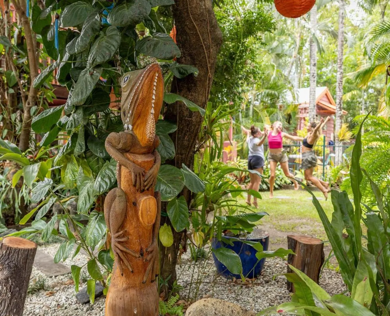 Travellers Oasis Hostel Cairns